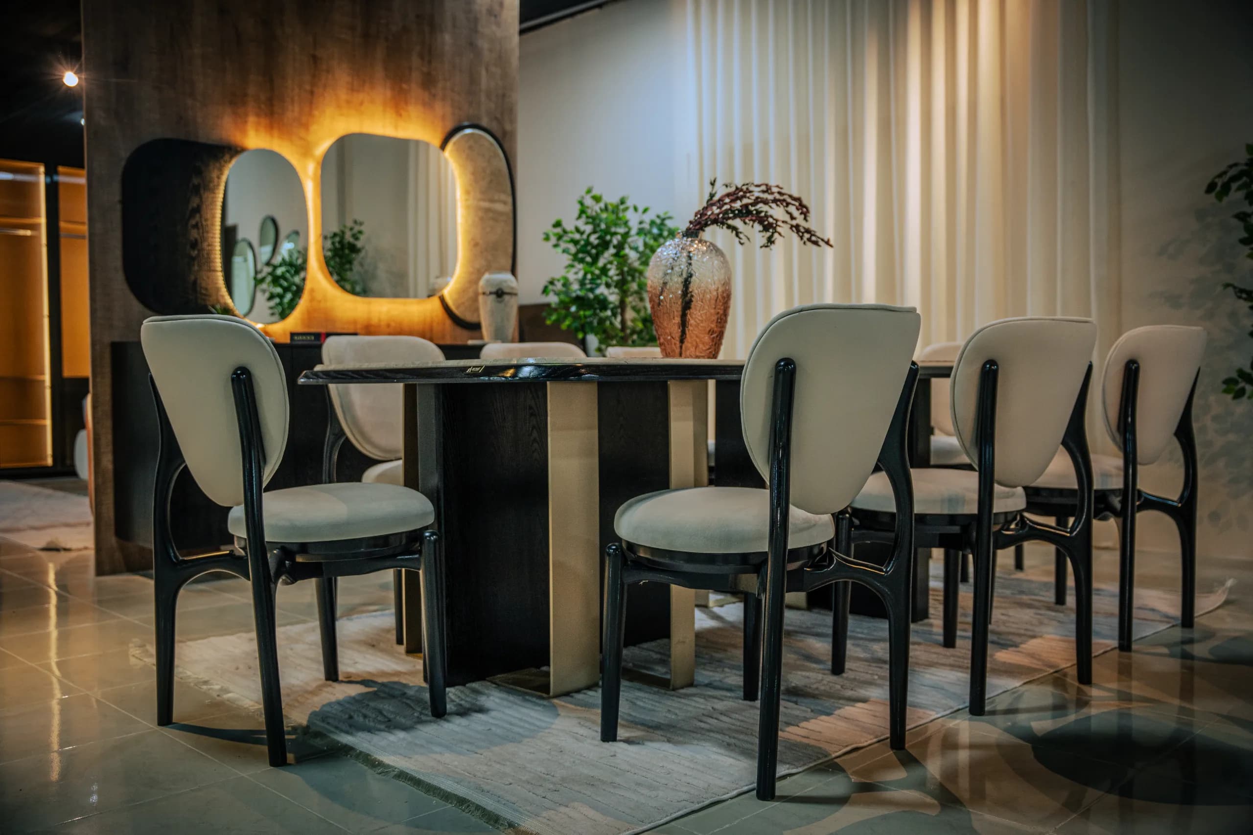 Onix Dining Table Set