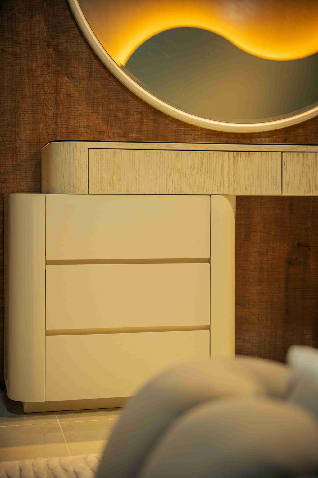 Neo Bedroom